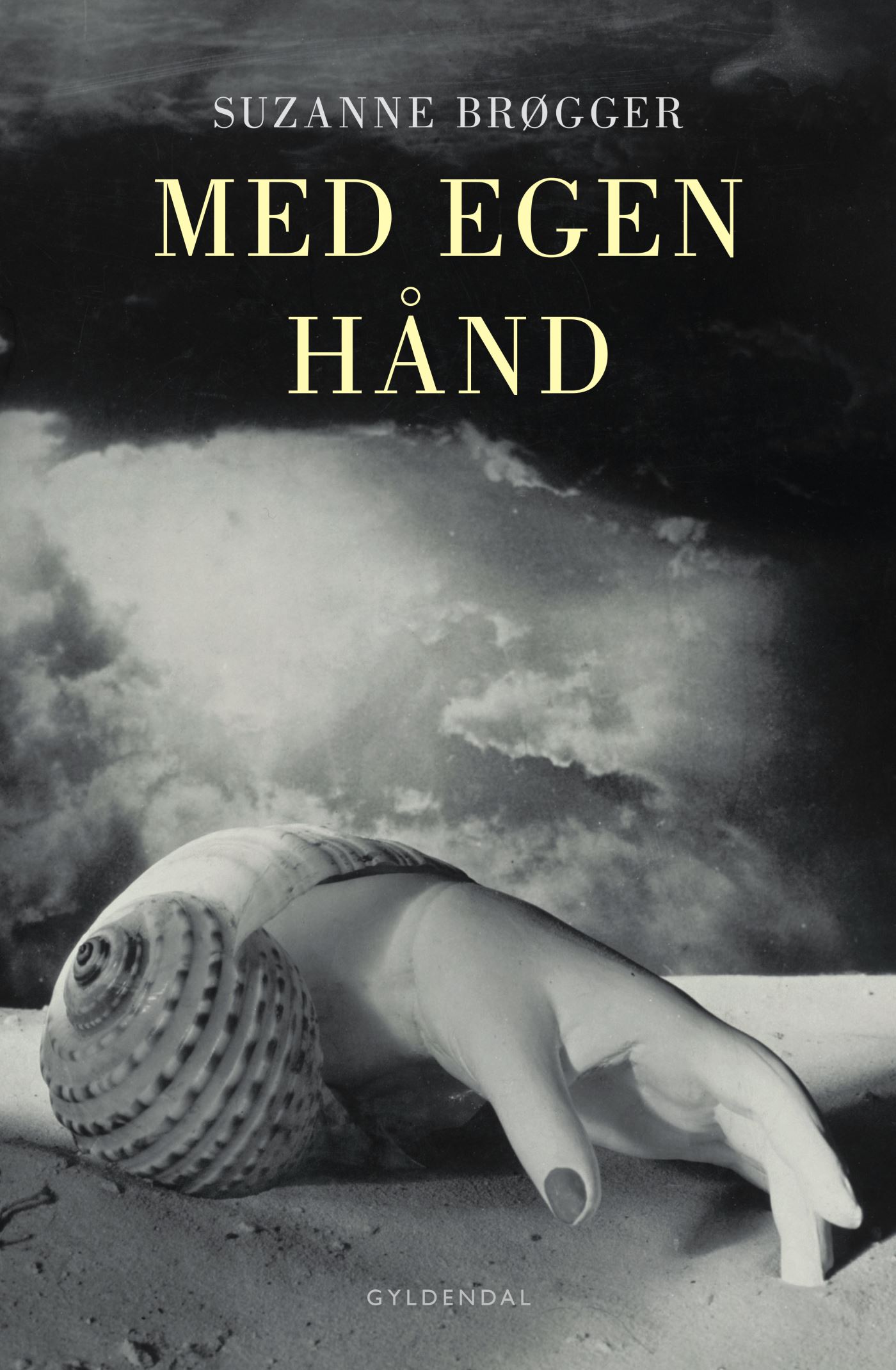Med egen hand