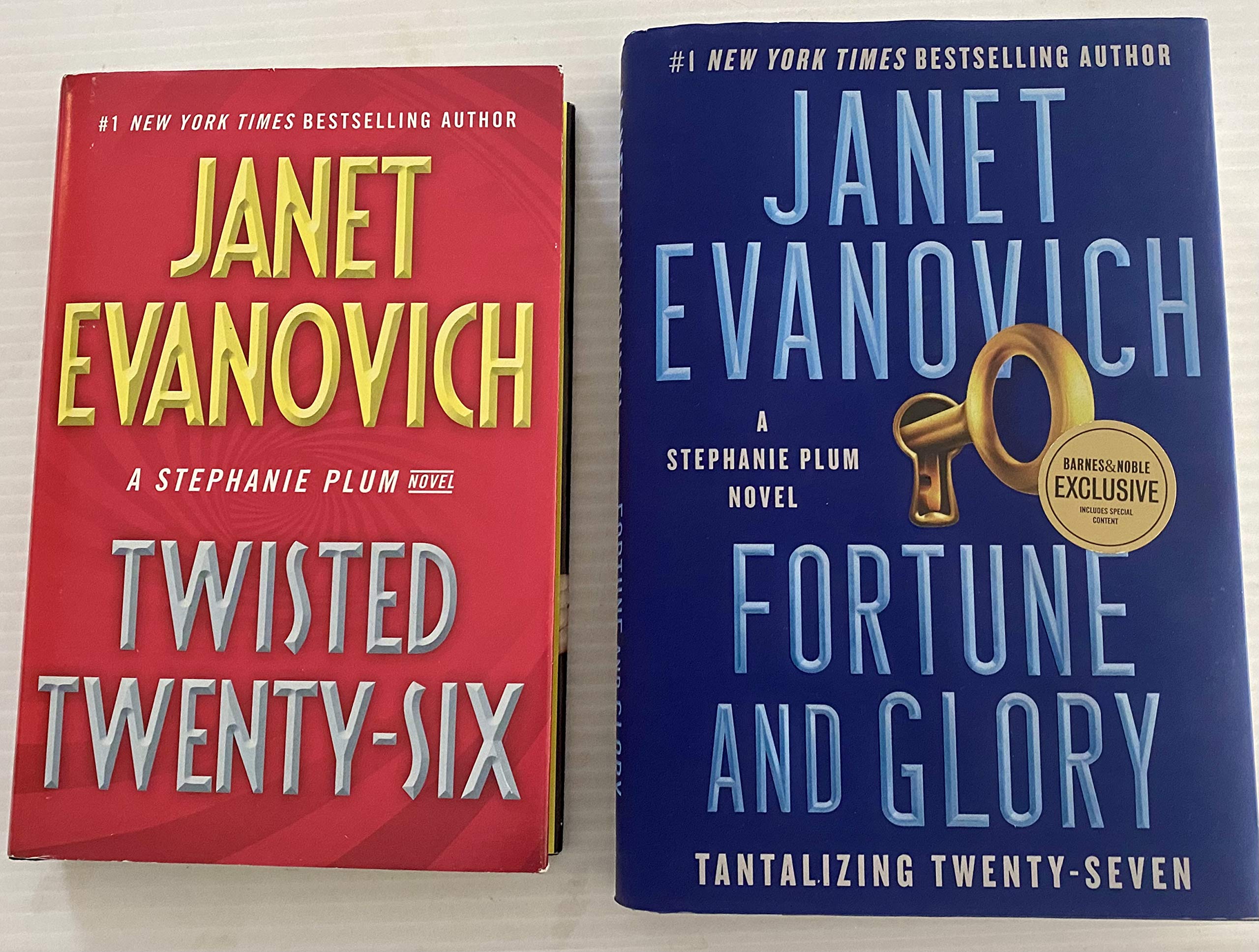 Twisted Twenty-Six / Fortune and Glory: Tantalizing Twenty-Seven (Stephanie Plum #26-27)