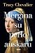 Mergina su perlo auskaru