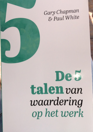 De 5 talen van waardering op het werk (Unknown Binding)