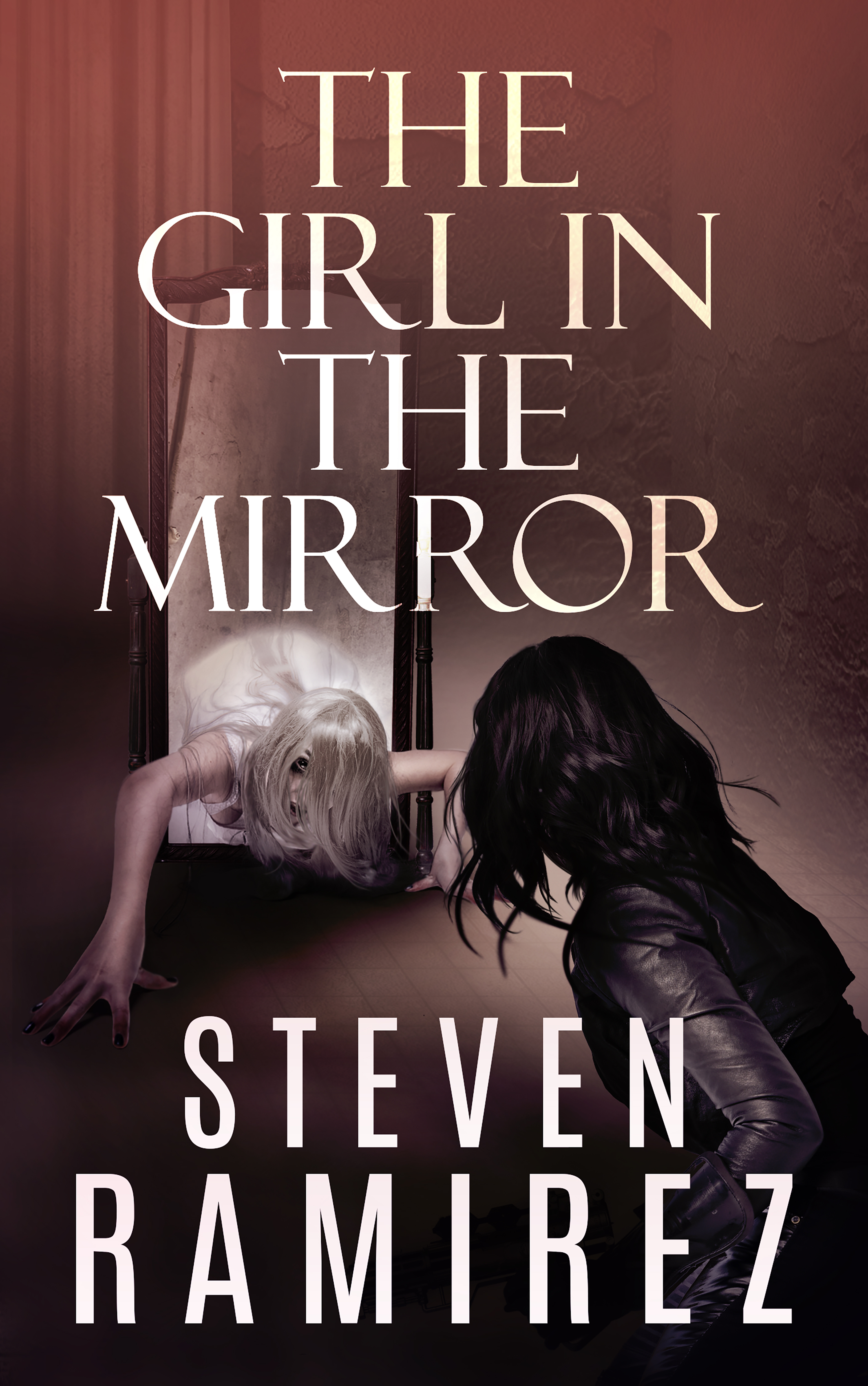 The Girl in the Mirror (Sarah Greene Mysteries Book 1)