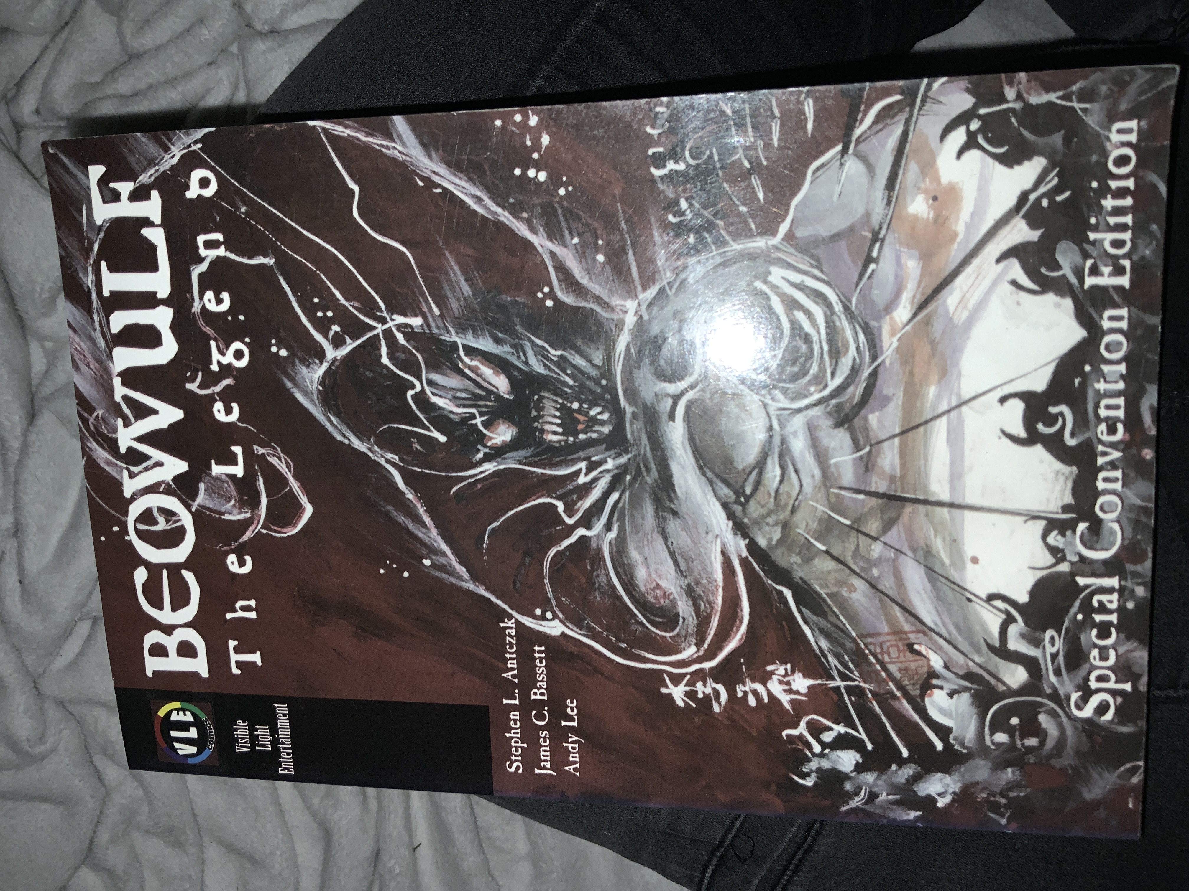 Beowulf The Legend GN (2007 VLE) Special Convention Edition comic books (#1)