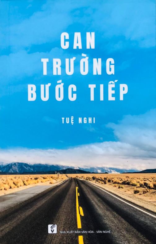 Can Trường Bước Tiếp (Paperback)