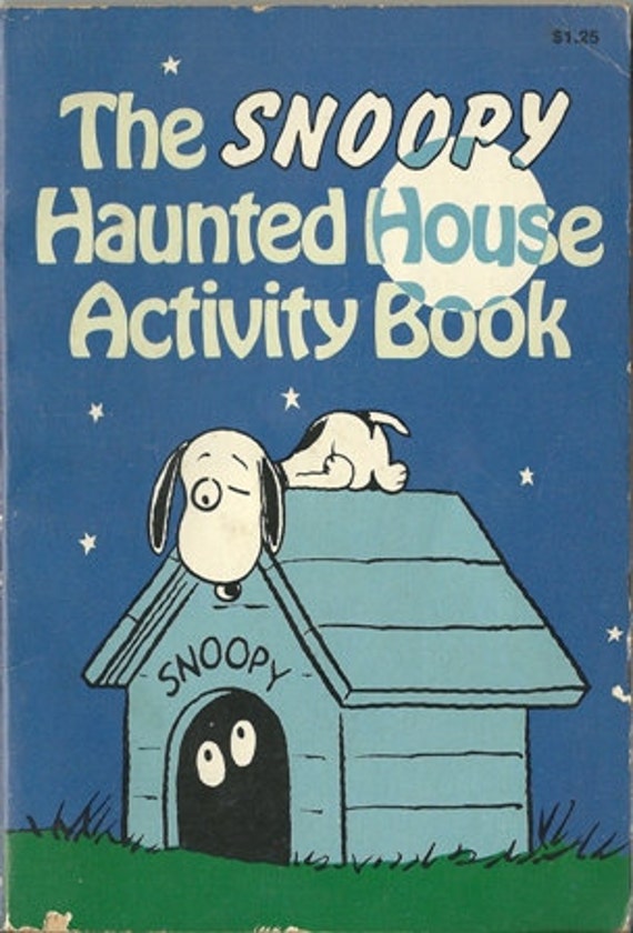 The Snoopy Haunted House Activity Book (Paperback)