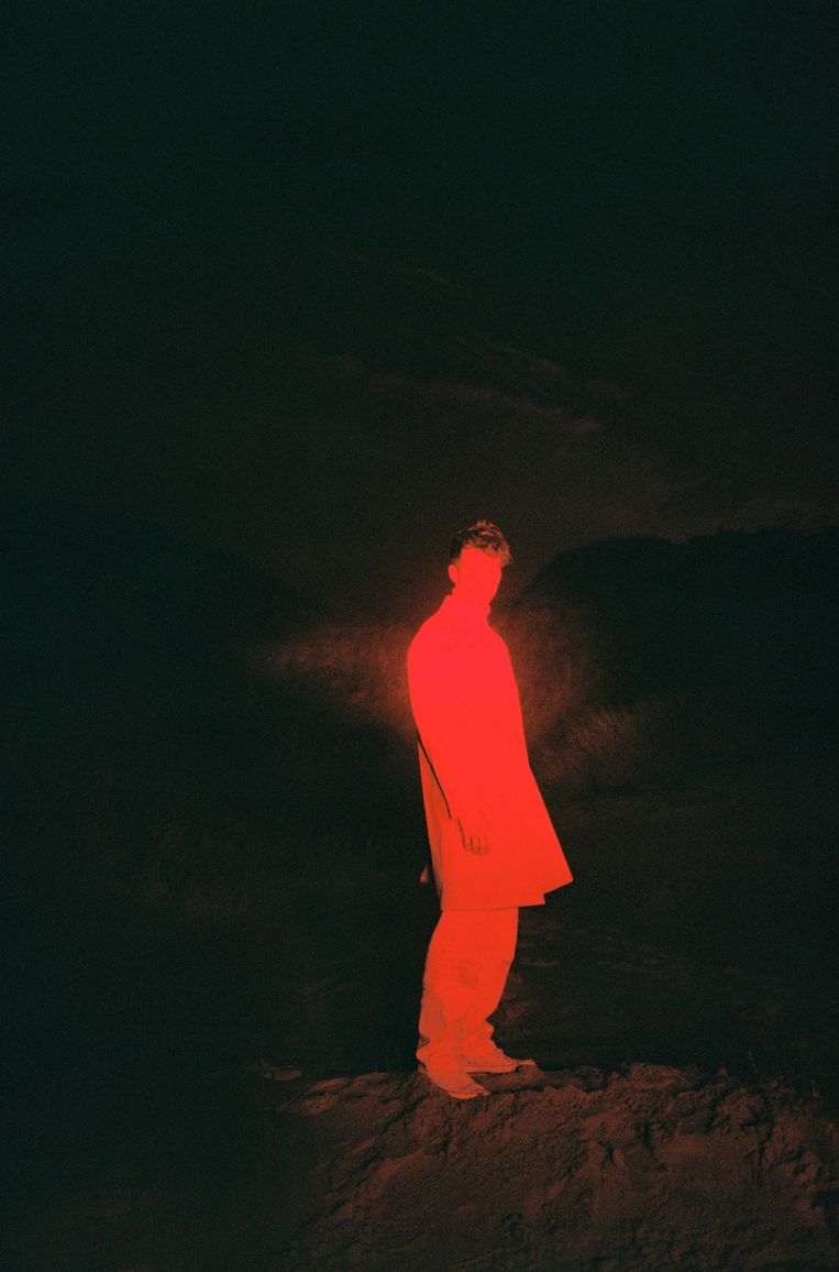 This time tomorrow (Hardcover)