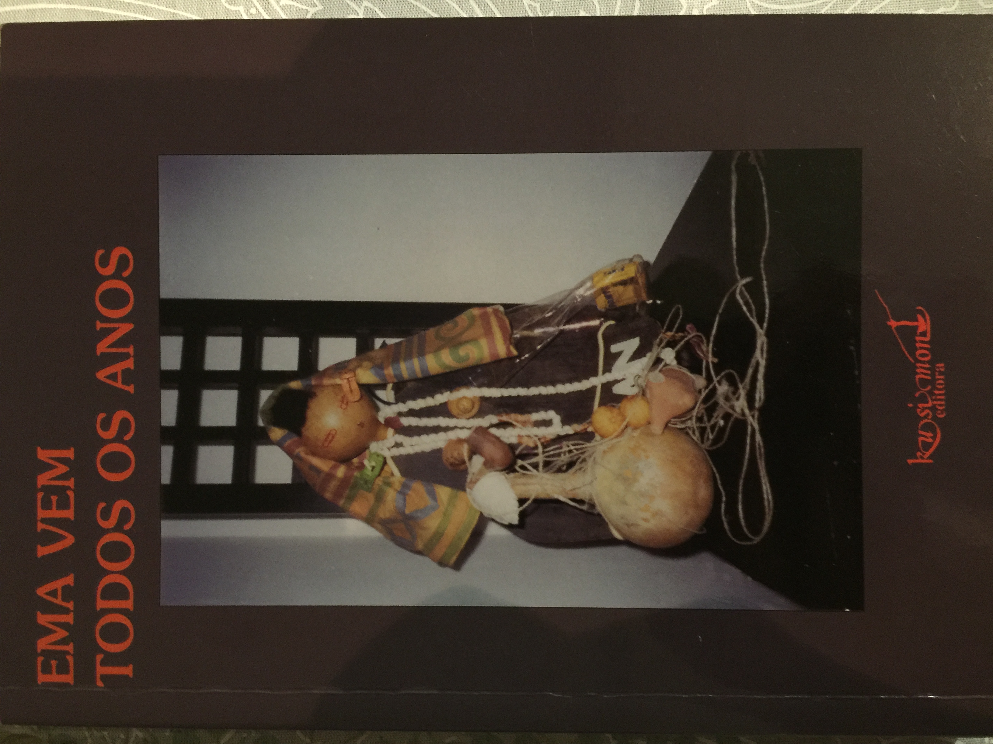 Ema vem todos os anos (Paperback)