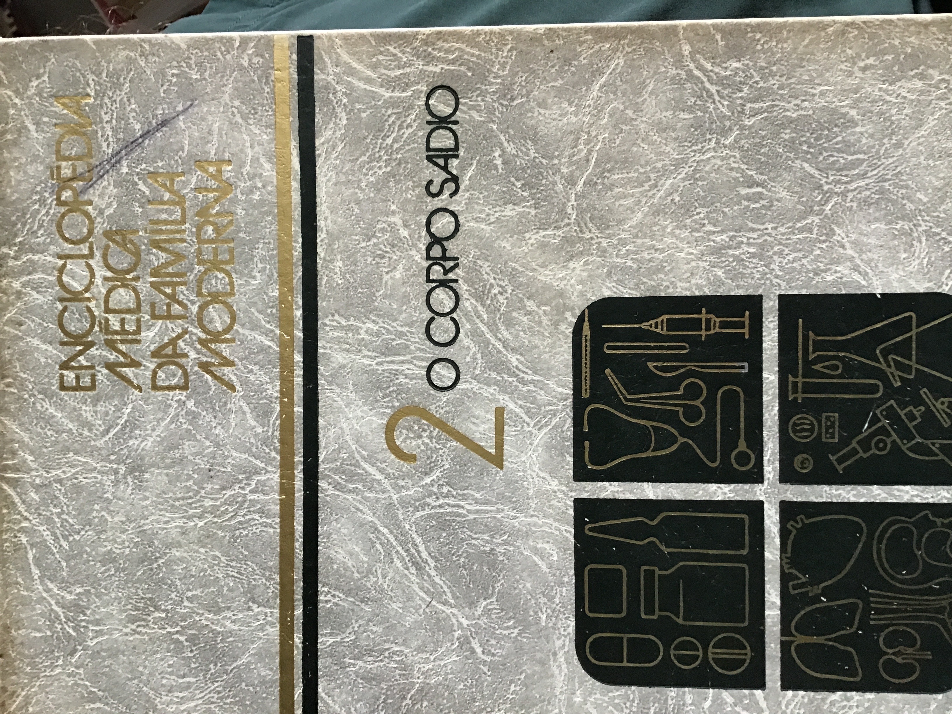 Enciclopédia Médica da Família Moderna O corpo sadio v2 (Unknown Binding)