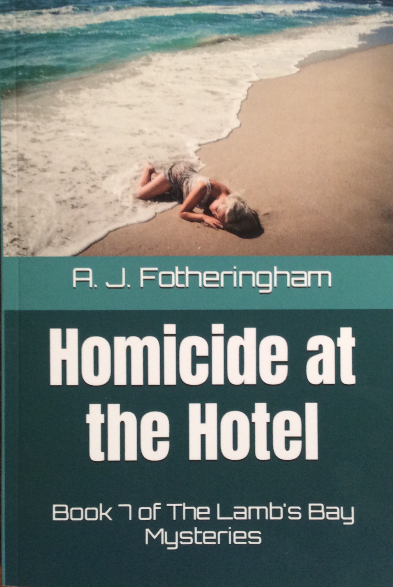 Homicide at the Hotel (The Lamb's Bay Mysteries #7)