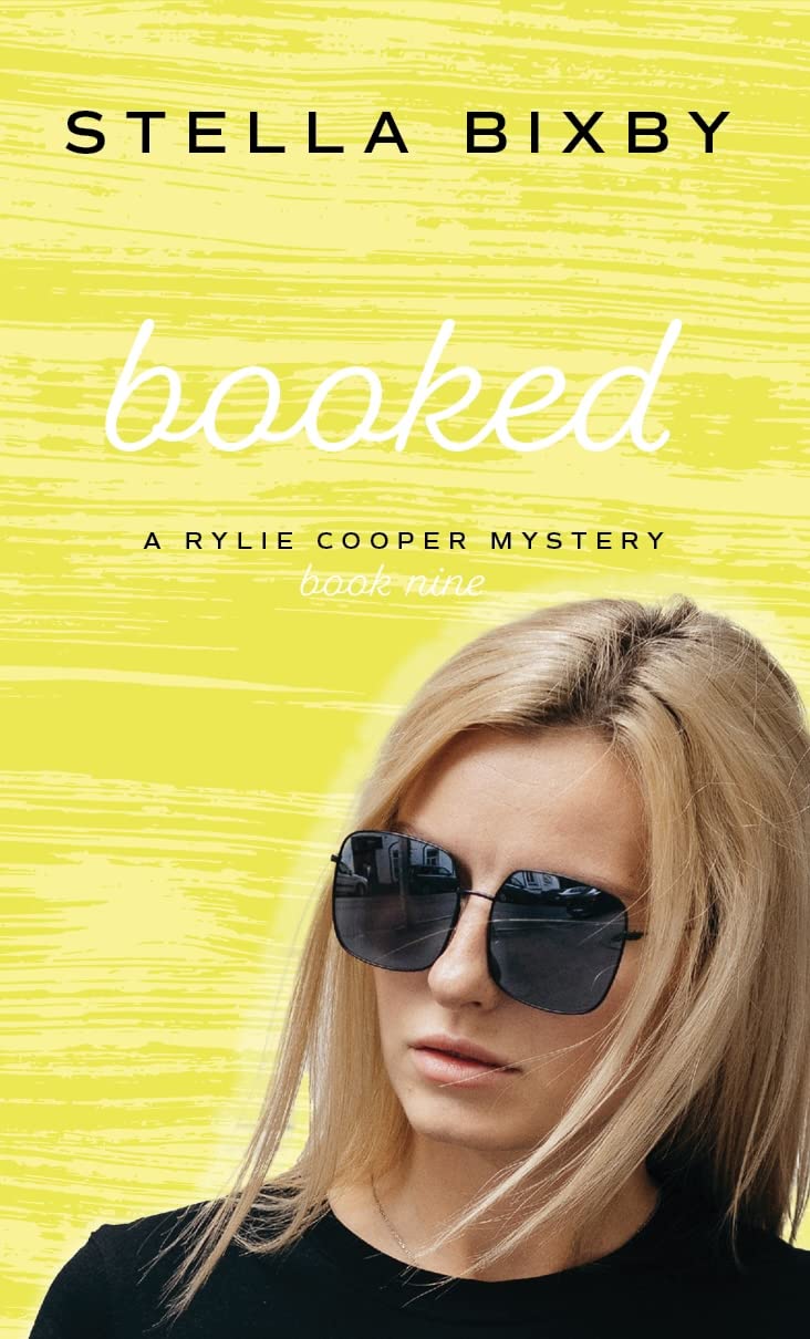 Booked (Rylie Cooper Mysteries #9)