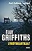 Lyhdynkantajat by Elly Griffiths