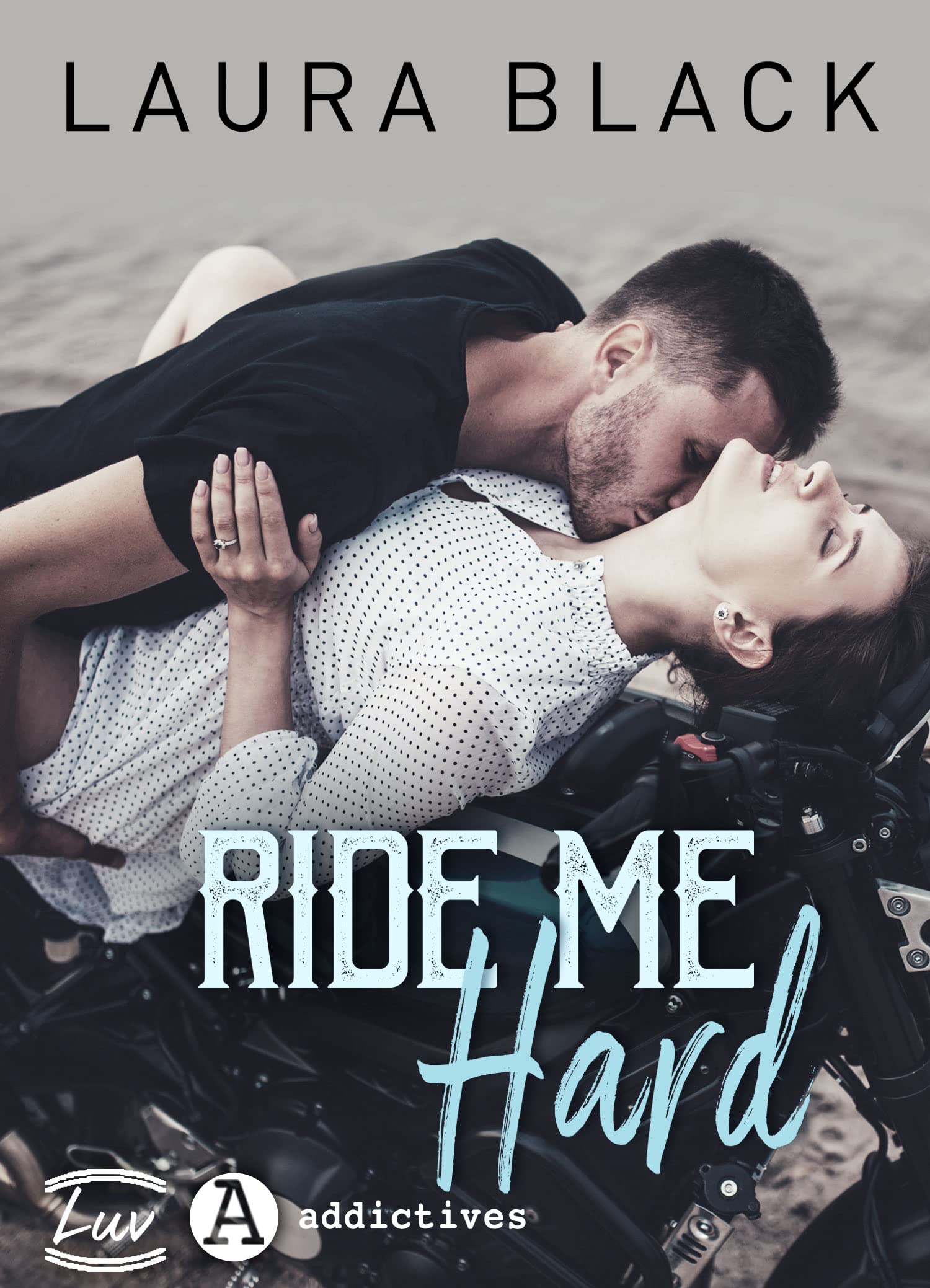 Ride Me Hard (teaser) (French Edition)