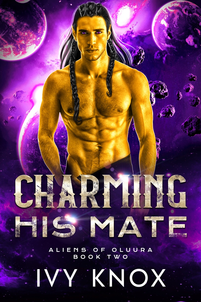 Charming His Mate (Aliens of Oluura, #2)