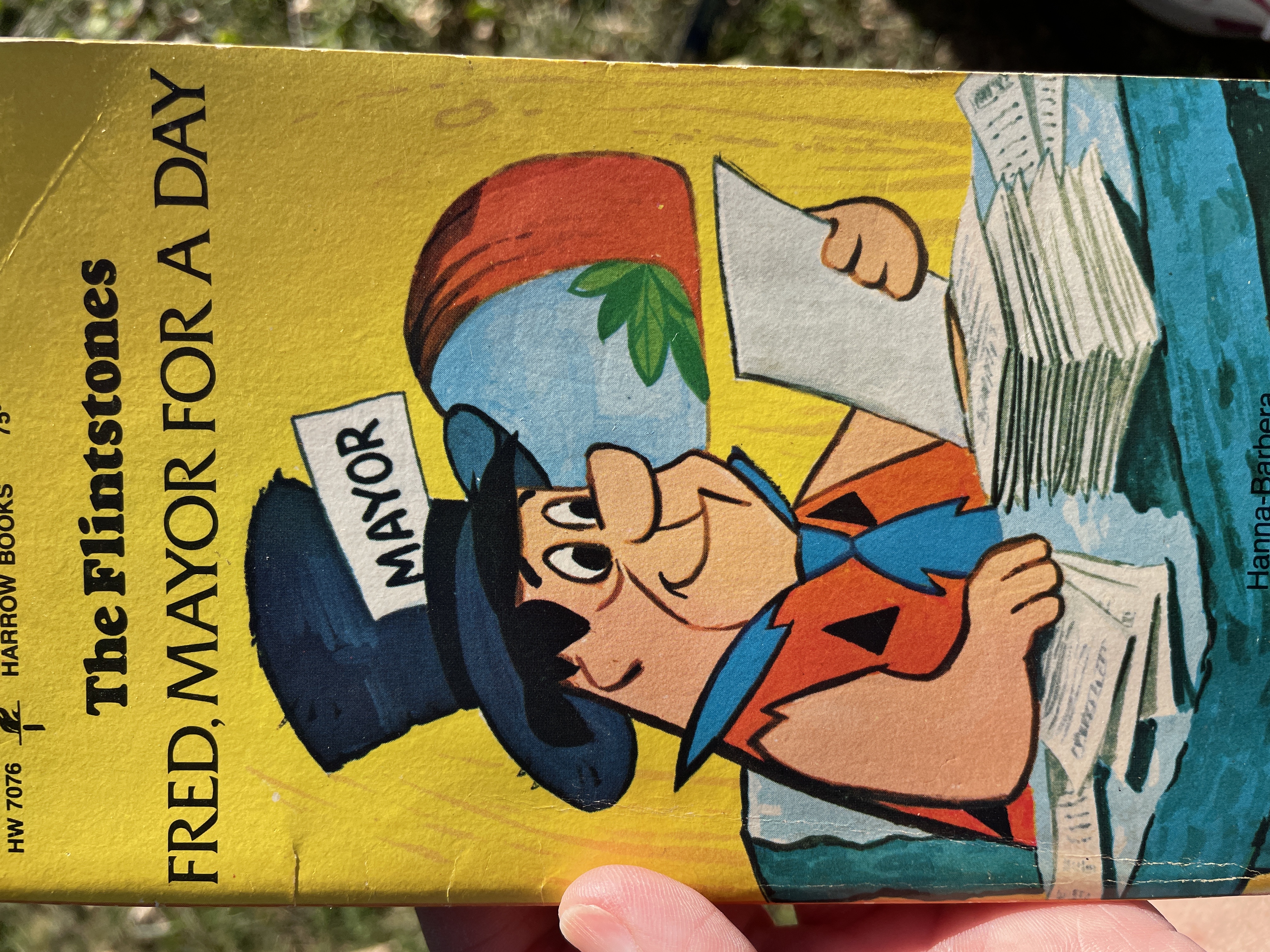 The Flintstones: Fred, Mayor For A Day