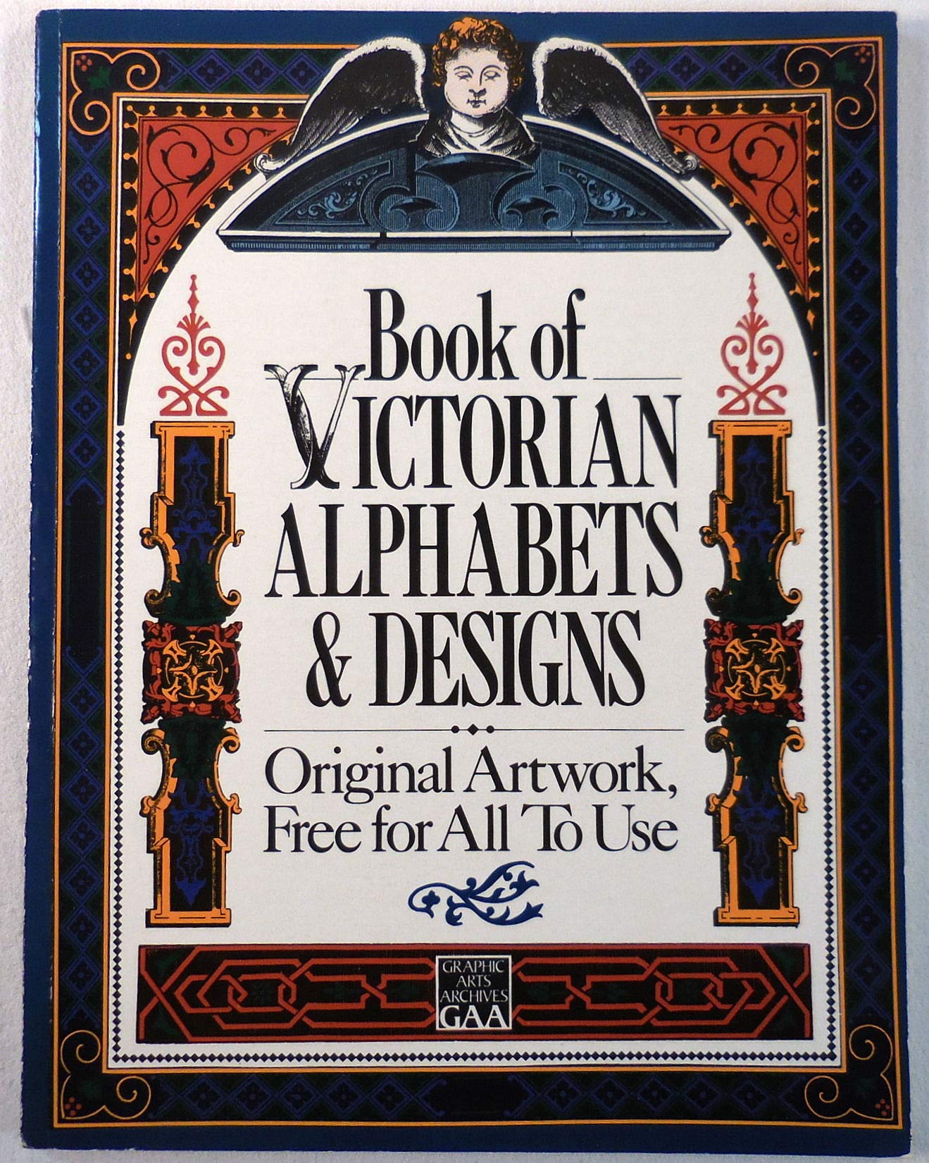 Book of Victorian Alphabets and Designs (Paperback)