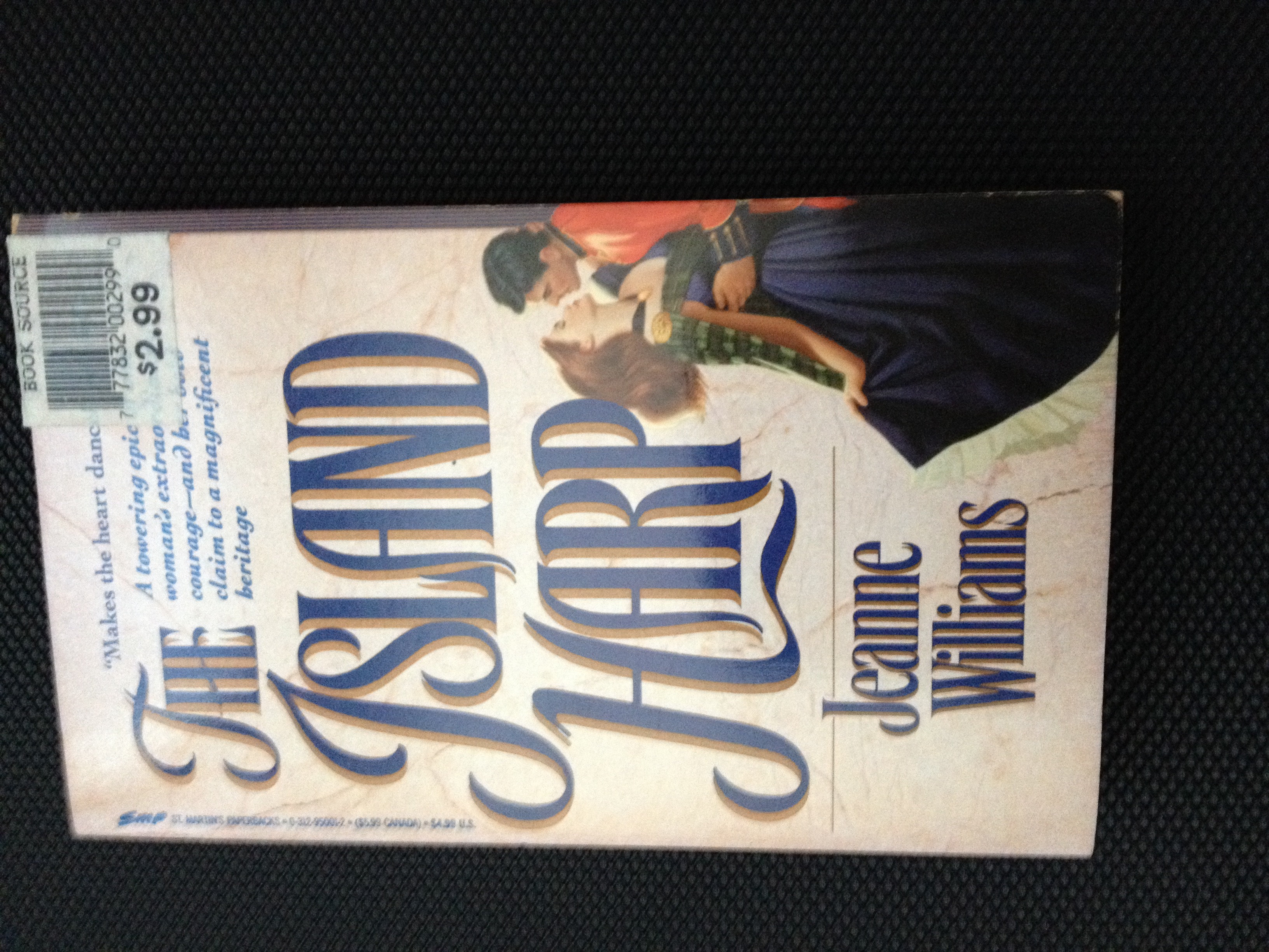 The Island Harp (Mass Market Paperback)