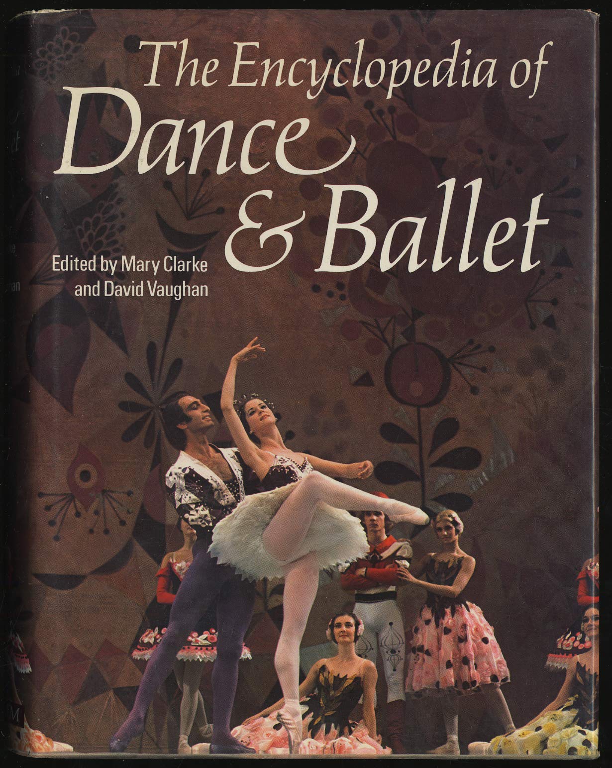 Encyclopedia of Dance and Ballet (Paperback)