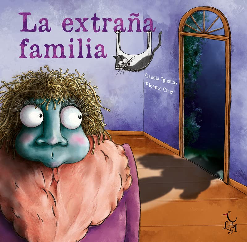 La extraña familia (Hardcover)