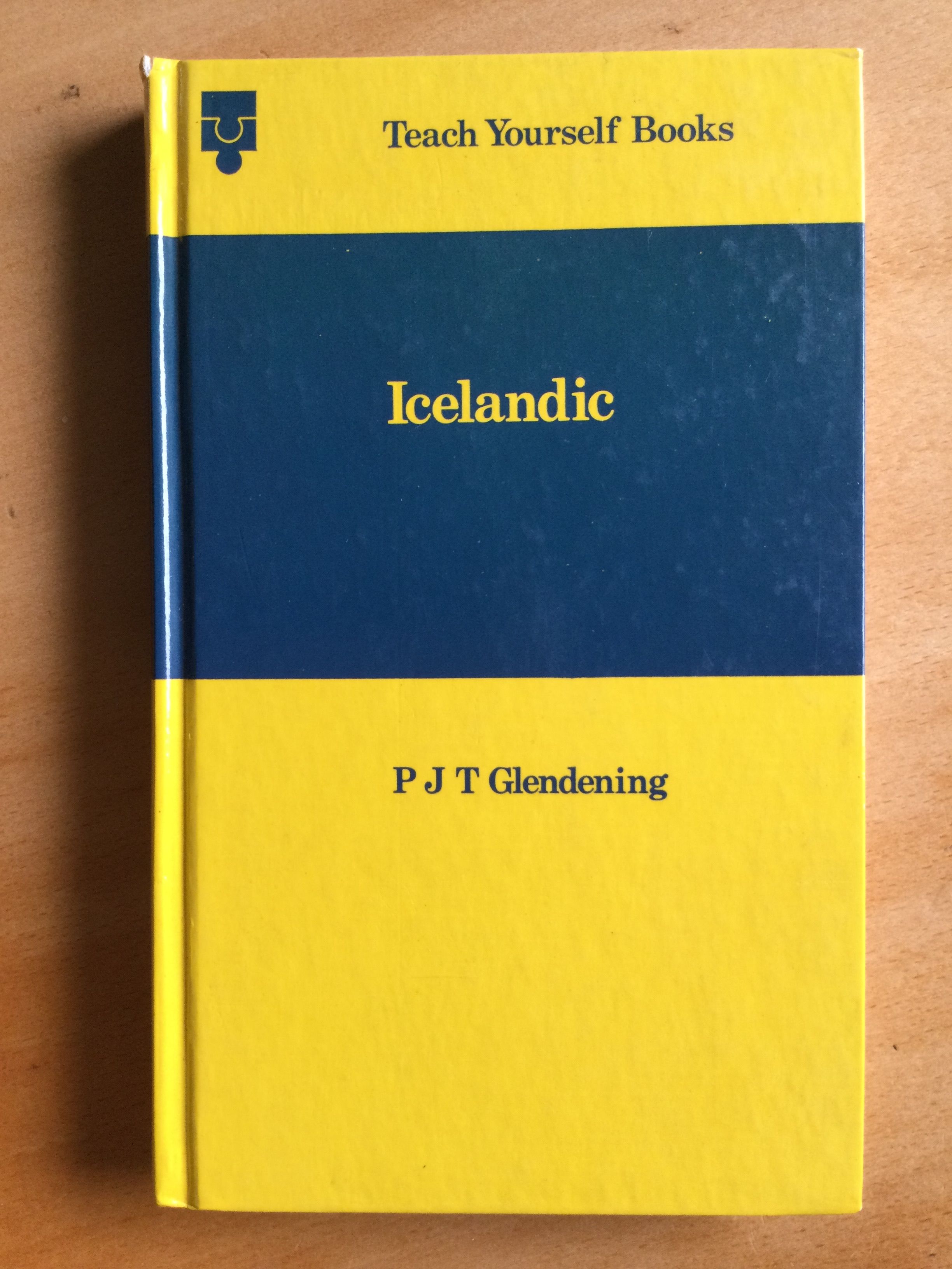 Icelandic (Teach yourself books)