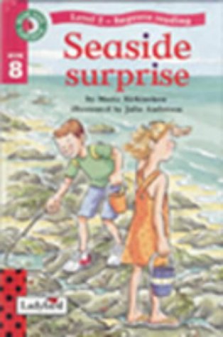 Read With Ladybird 08 Seaside Surprise (Hardcover)