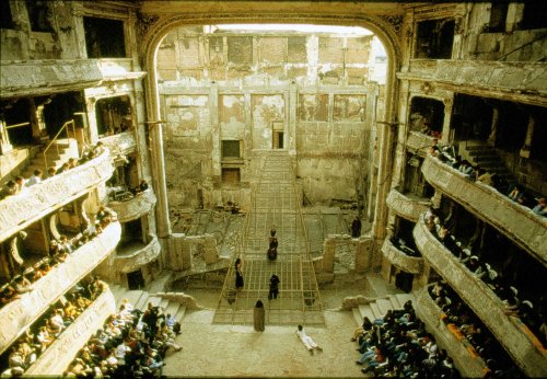 Architecture on Stage (English and Spanish Edition)