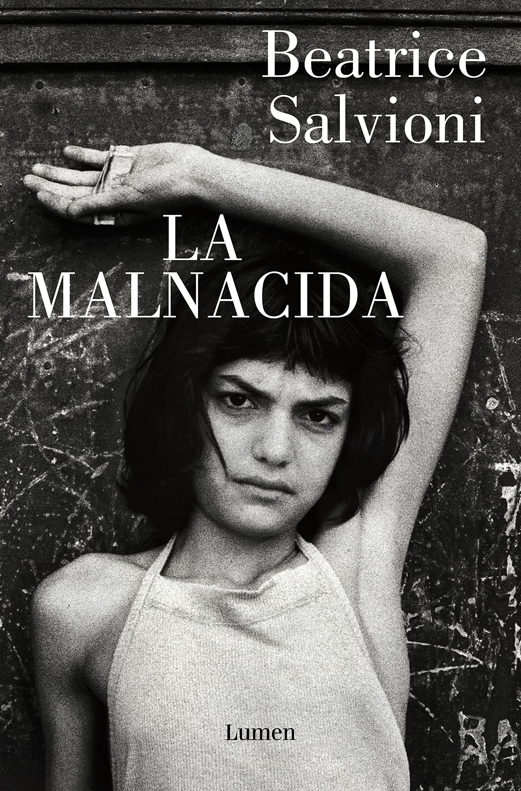 Portada de La malnacida, de Beatrice Salvioni