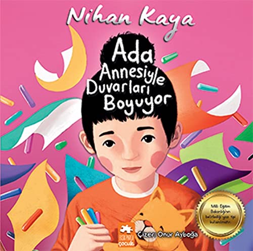 Ada Annesiyle Duvarlari Boyuyor (Paperback)