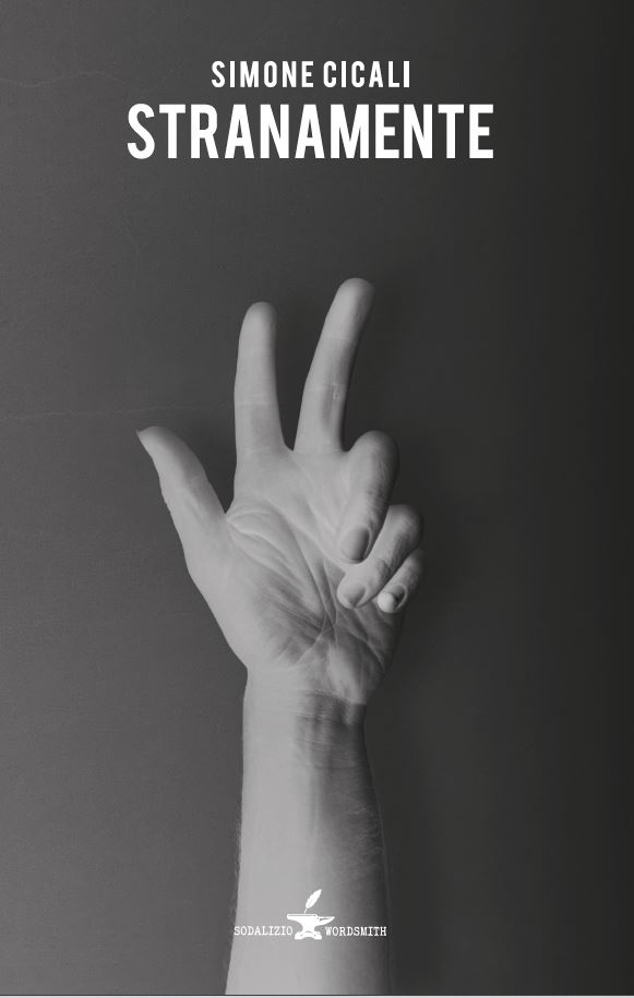 Stranamente