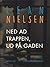 Ned ad trappen, ud på gaden by Lean Nielsen