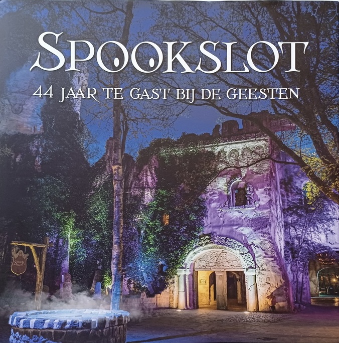 Spookslot: 44 jaar te gast bij de geesten (Hardcover)