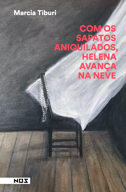 Com os sapatos aniquilados, Helena avança na neve