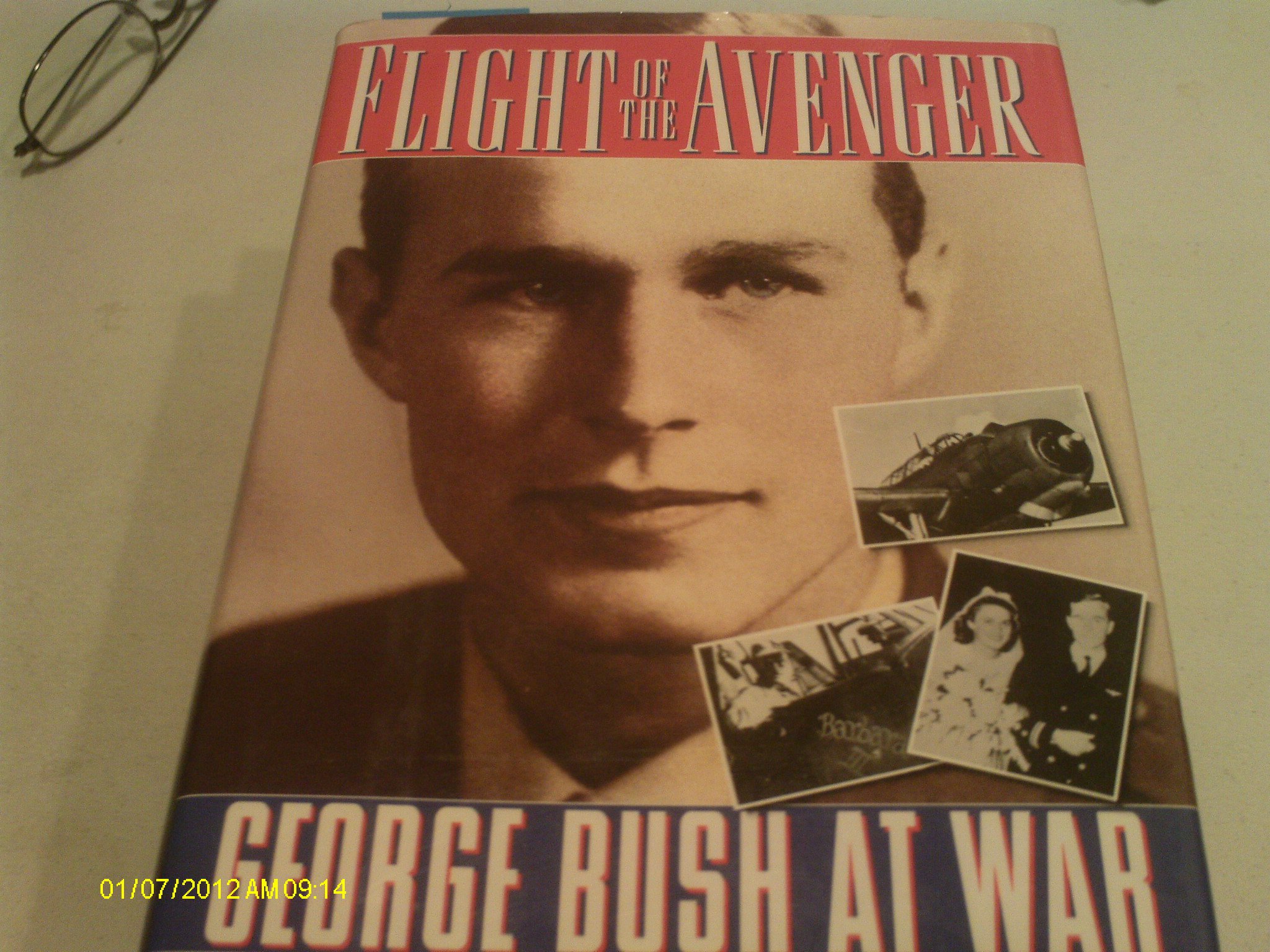 Flight of the Avenger: George Bush at War (Hardcover)