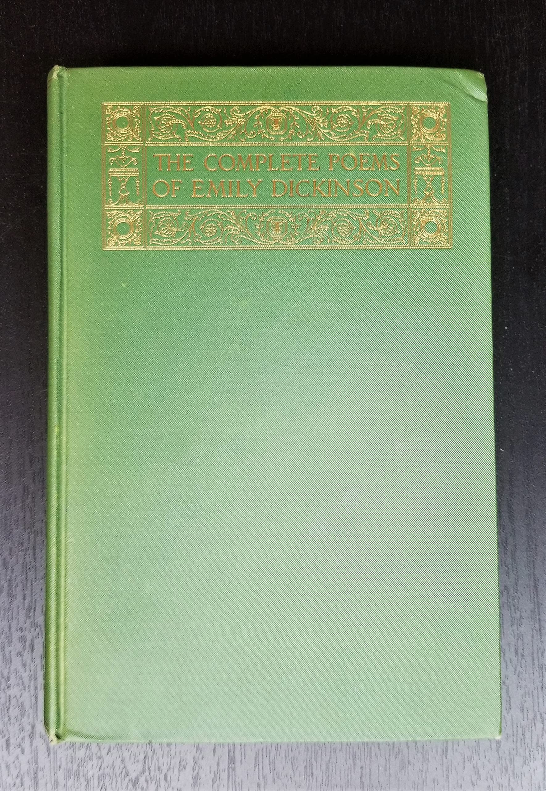 The Complete Poems of Emily Dickinson