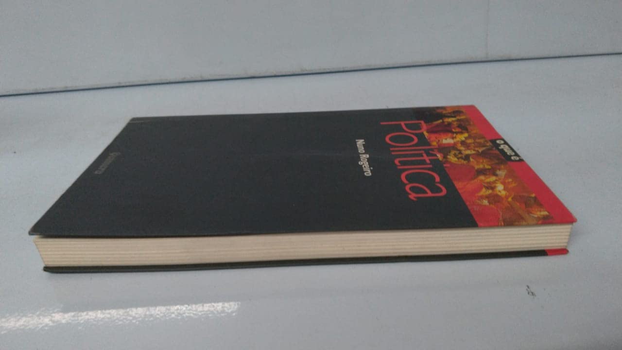 Política (Paperback)