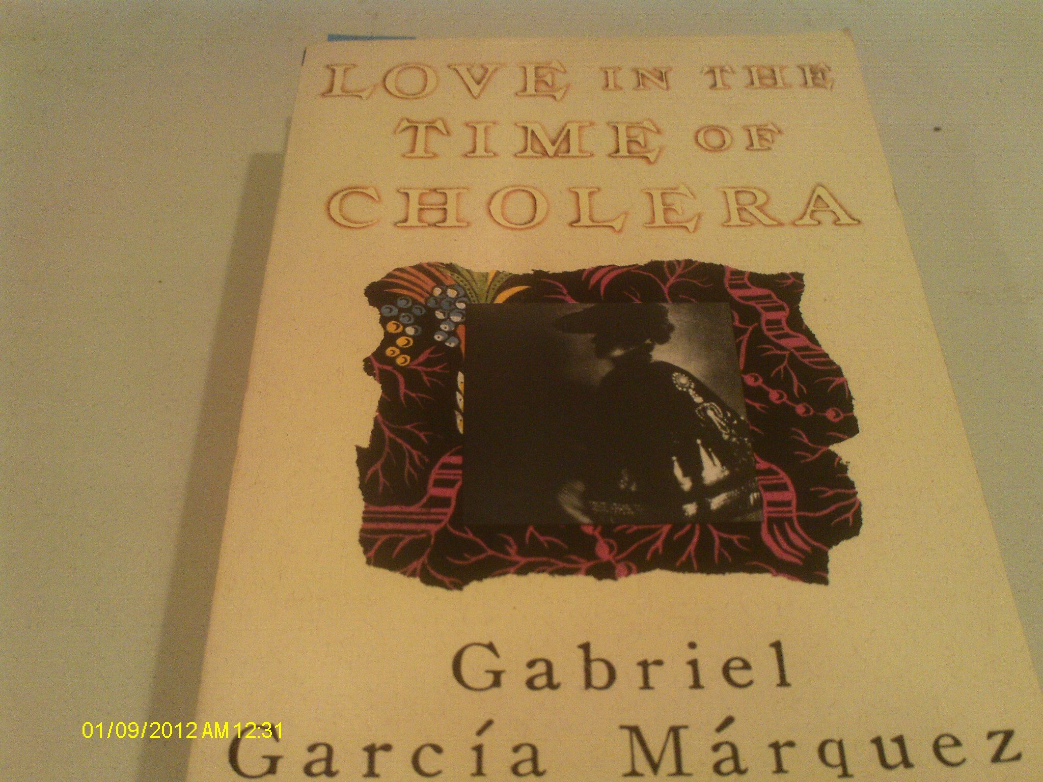 Love in the time of cholera / Gabriel Garcia Marquez ; translated from the Spanish by Edith Grossman
