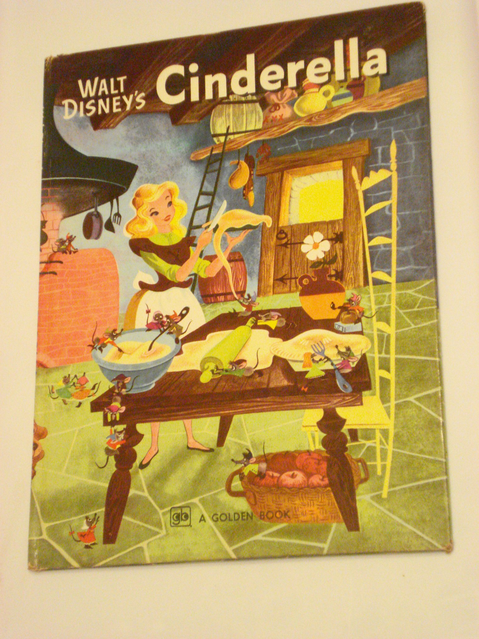 Walt Disney's Cinderella (A Golden Book)