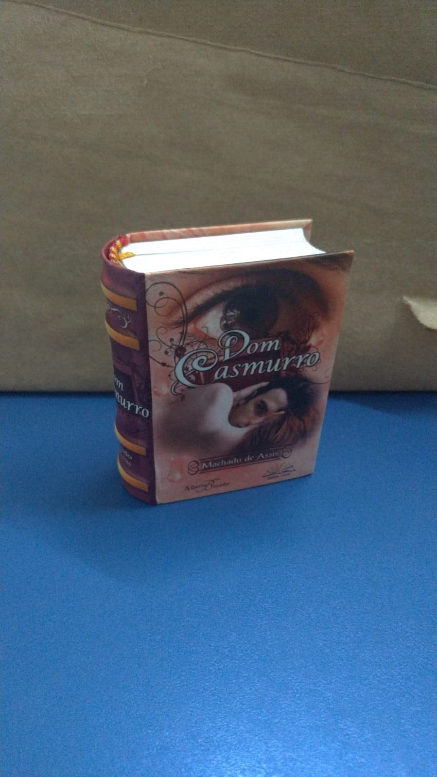 DOM CASMURRO - 1