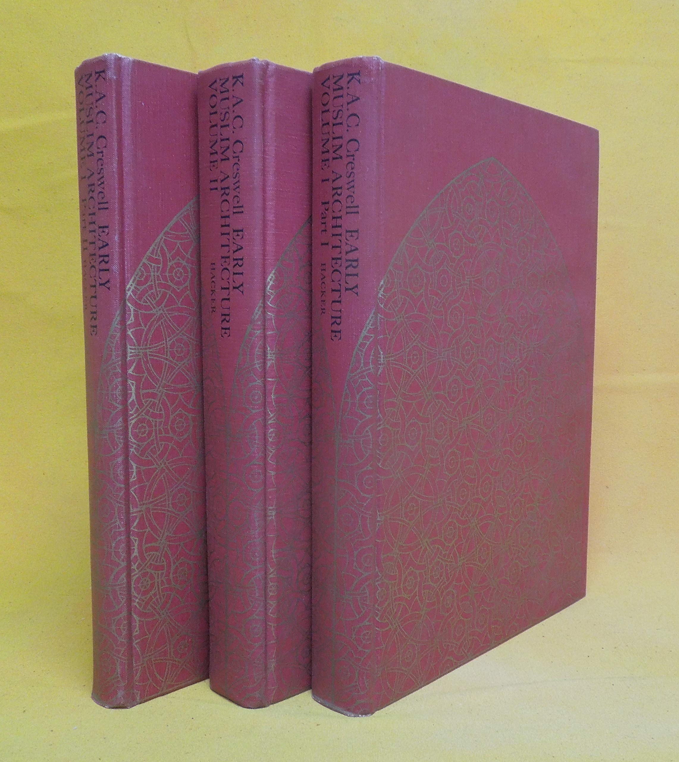 Early Muslim Architecture: Umayyads, Early 'Abbasids & Tulunids (Hardcover)