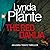 The Red Dahlia (Anna Travis, #2)