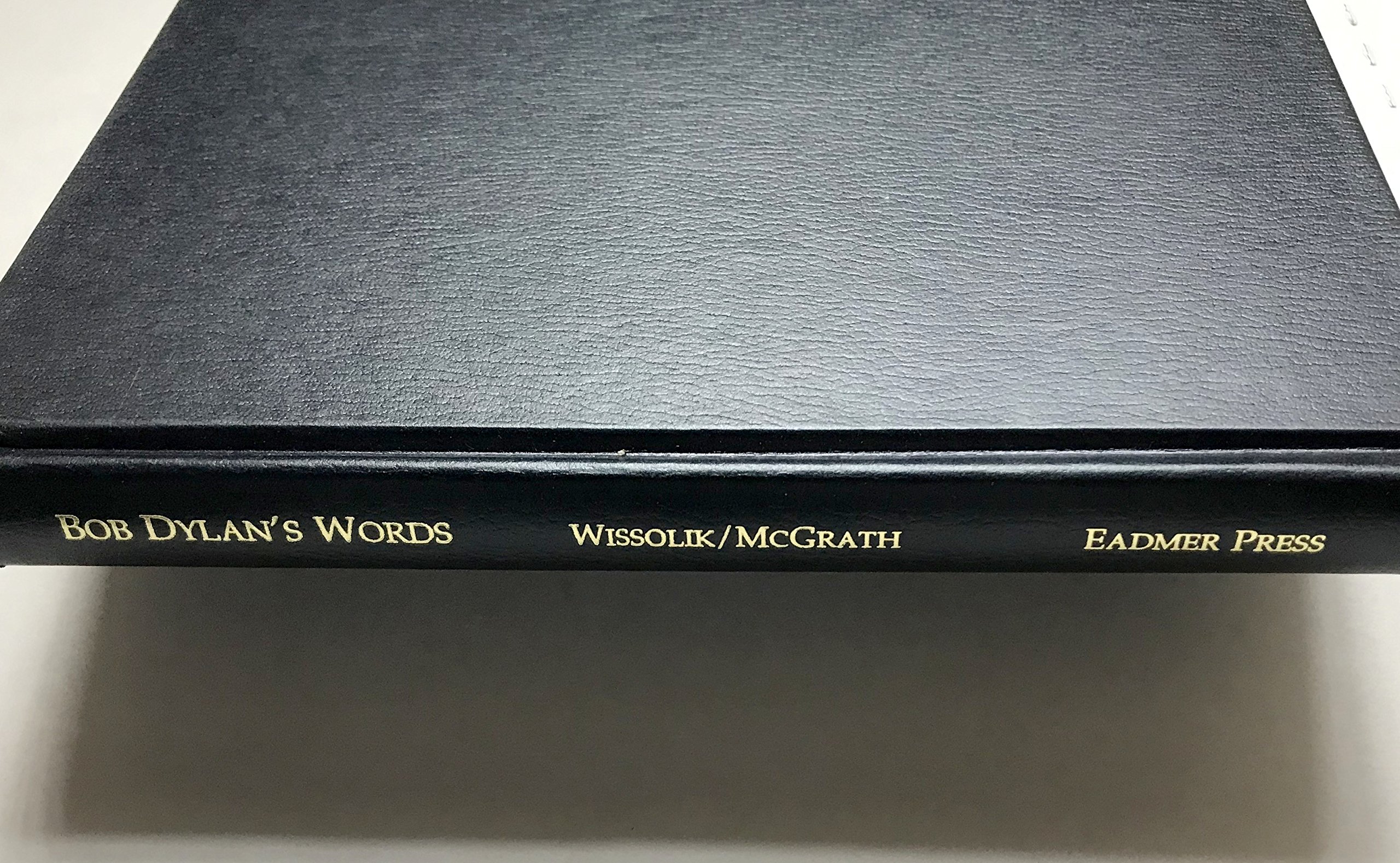 Bob Dylan's Words-A Critical Dictionary and Commentary (Hardcover)