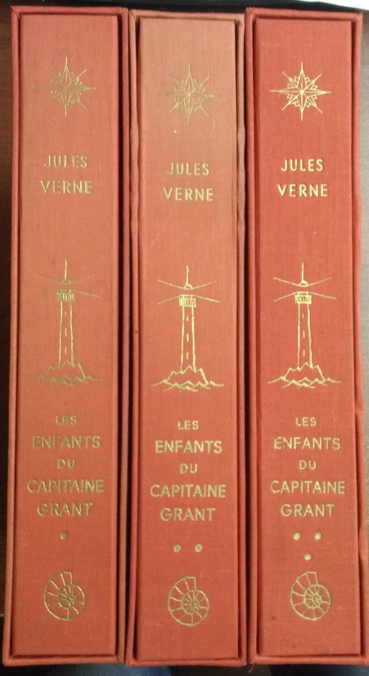 Les Enfants du Capitaine Grant (Voyage autour du Monde). [EDITION ILLUSTREE PAR ANDRE PLANSON].