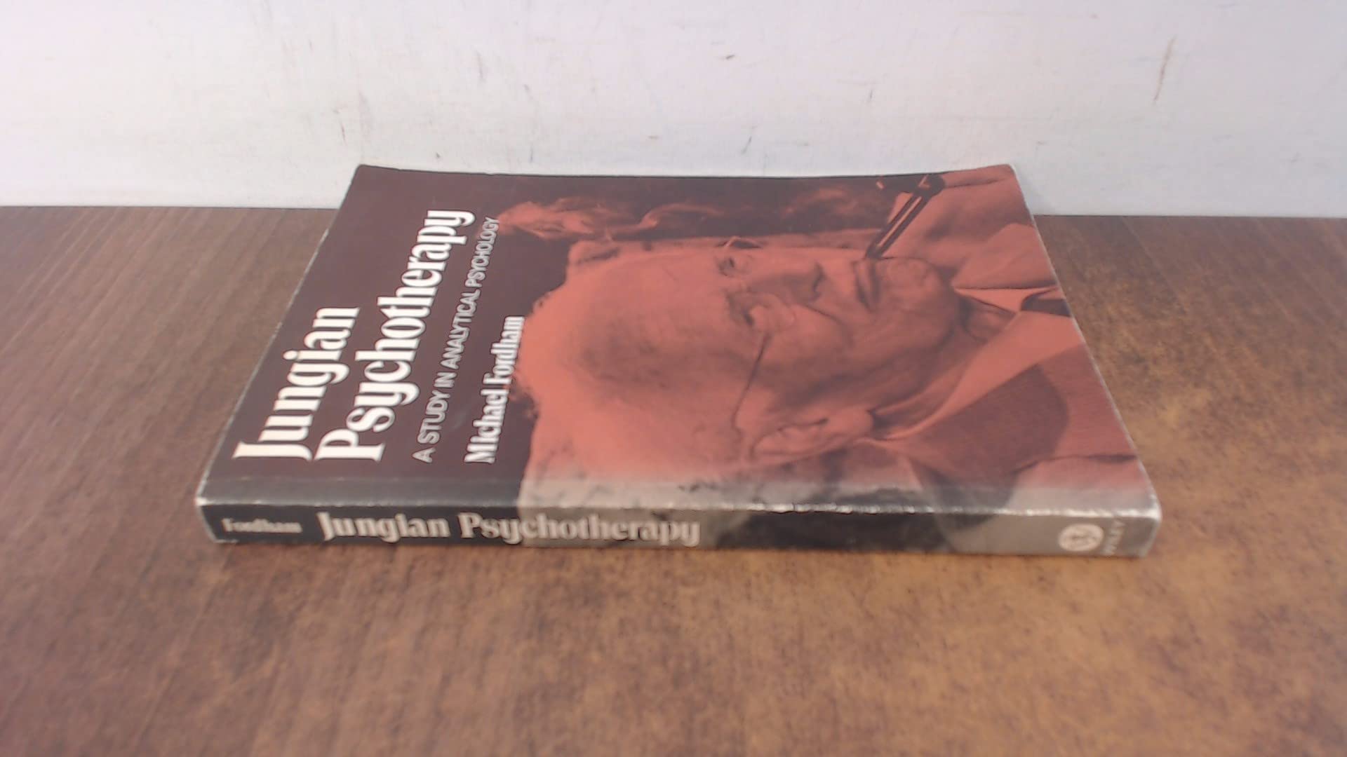 Jungian Psychotherapy: A Study in Analytical Psychology (Wiley Series on Methods in Psychotherapy)
