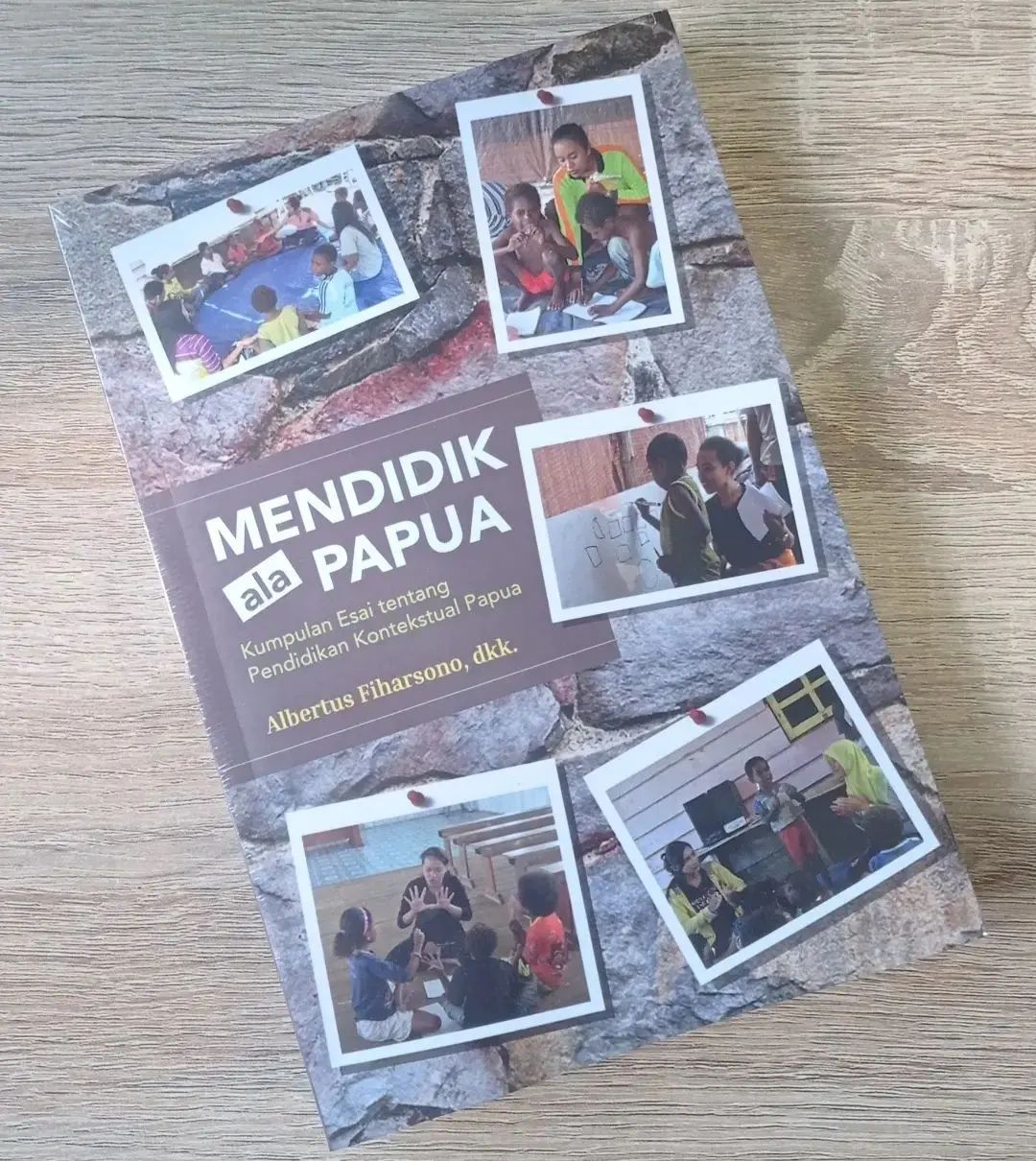 Mendidik ala Papua
