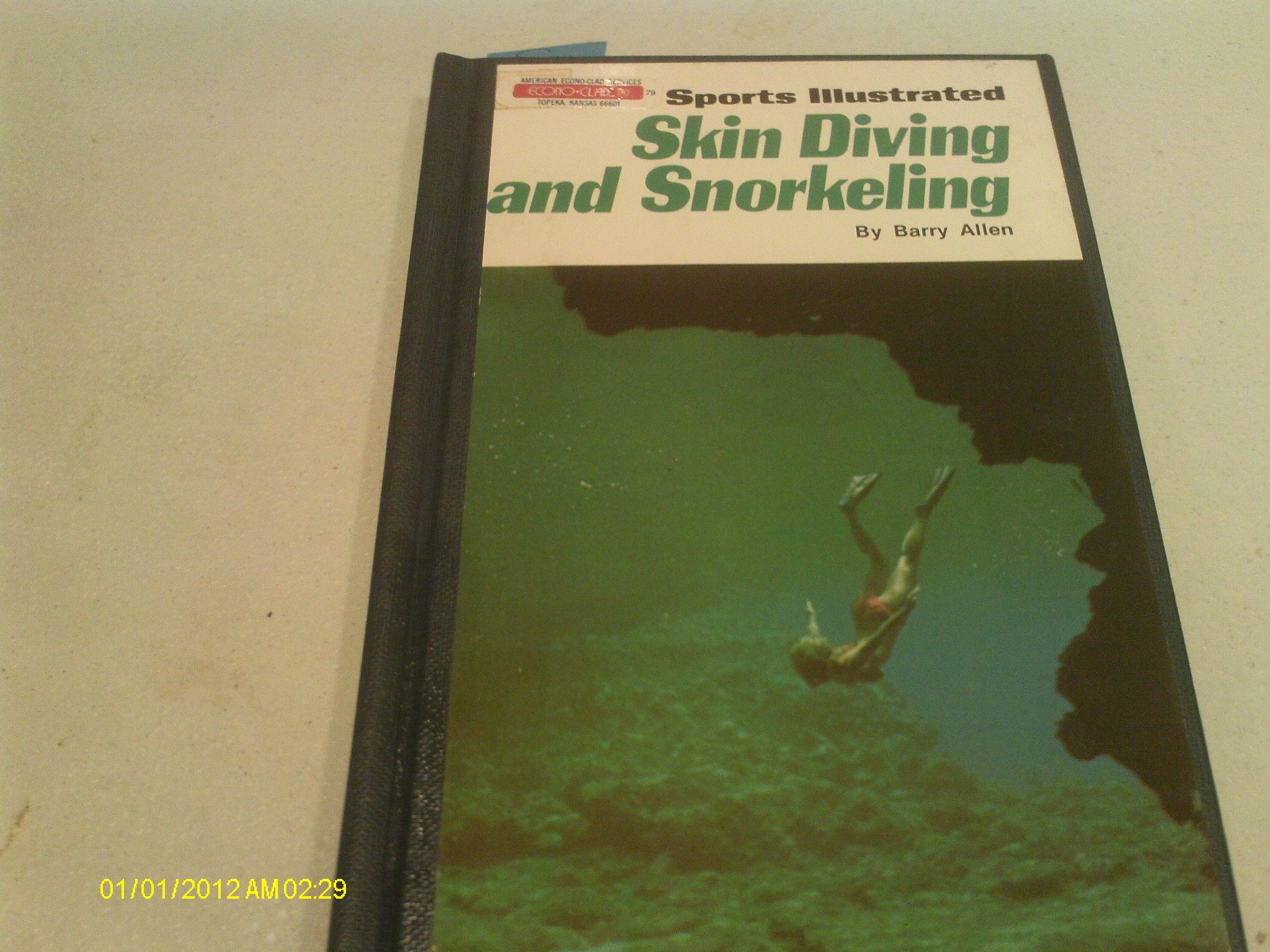 Sports Illustrated Skin Diving and Snorkeling (Paperback)