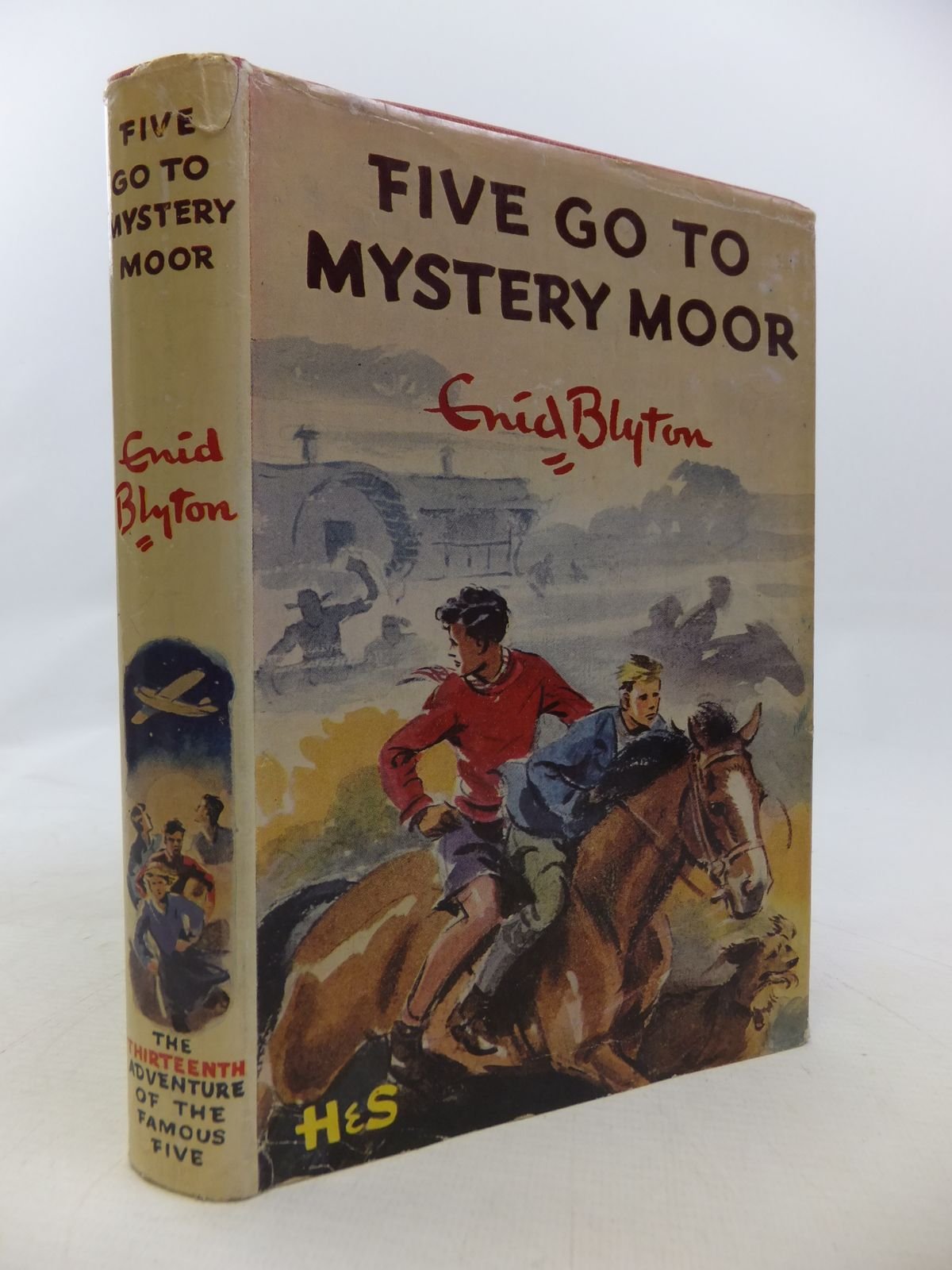 five go to mystery moor