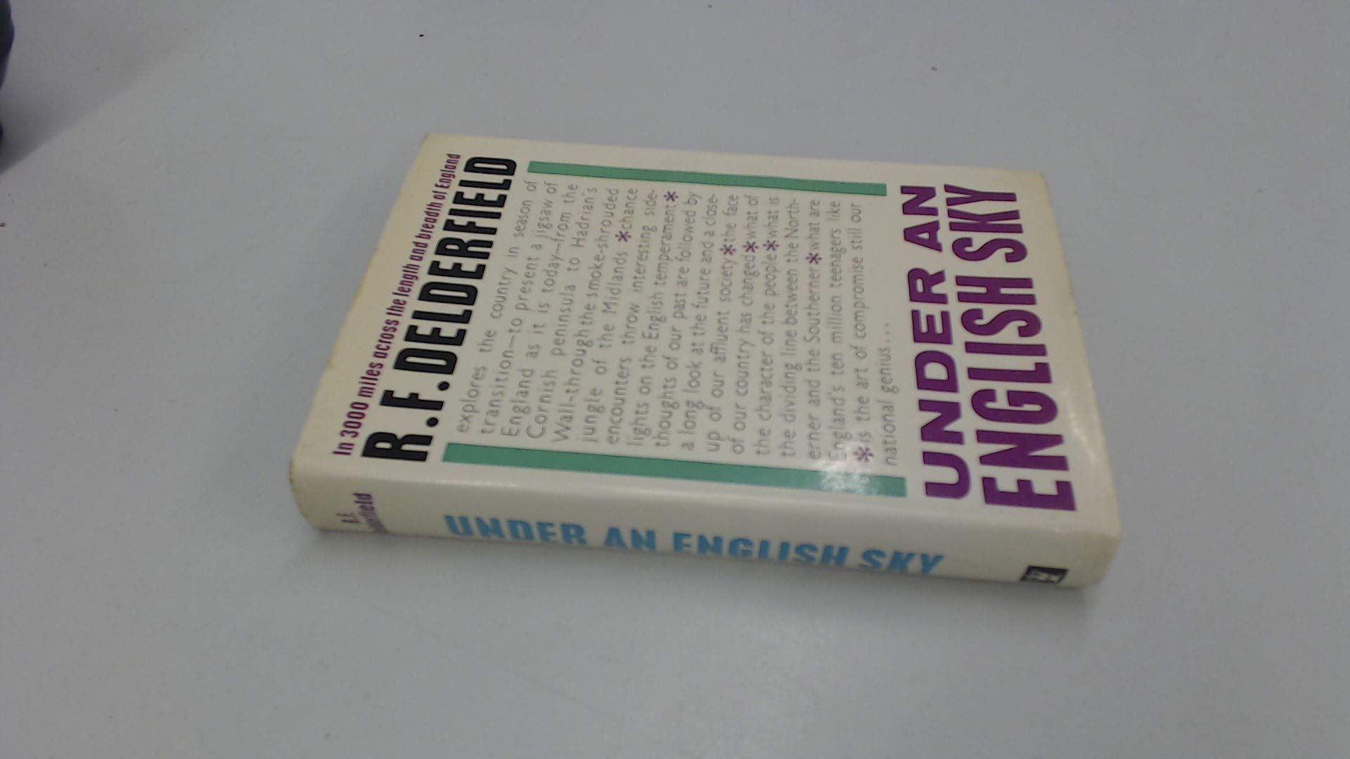 Under an English sky (Hardcover)