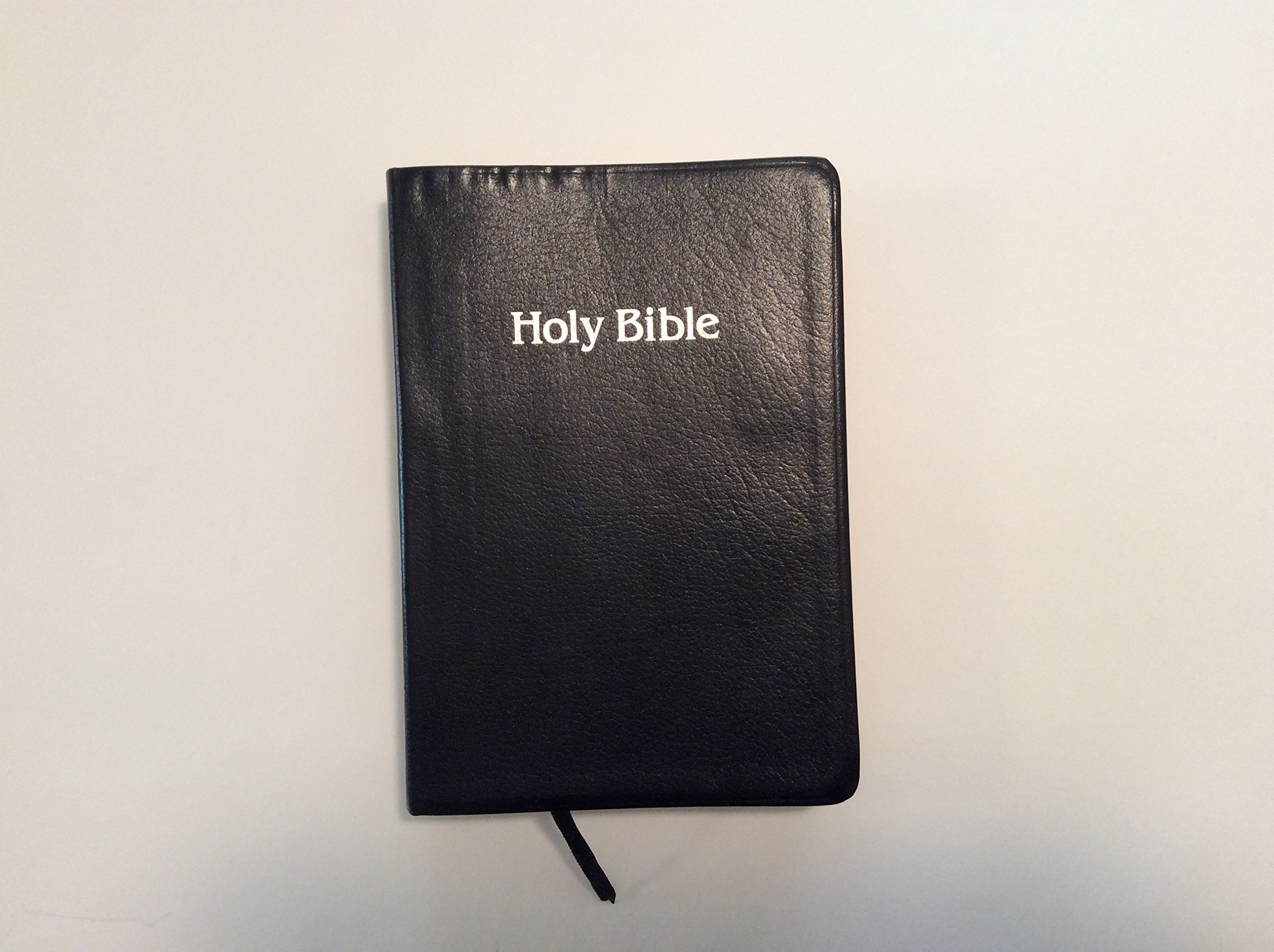 Holy Bible: Giant Print Reference Edition, New King James Version, No. 434, Black Bonded Leather