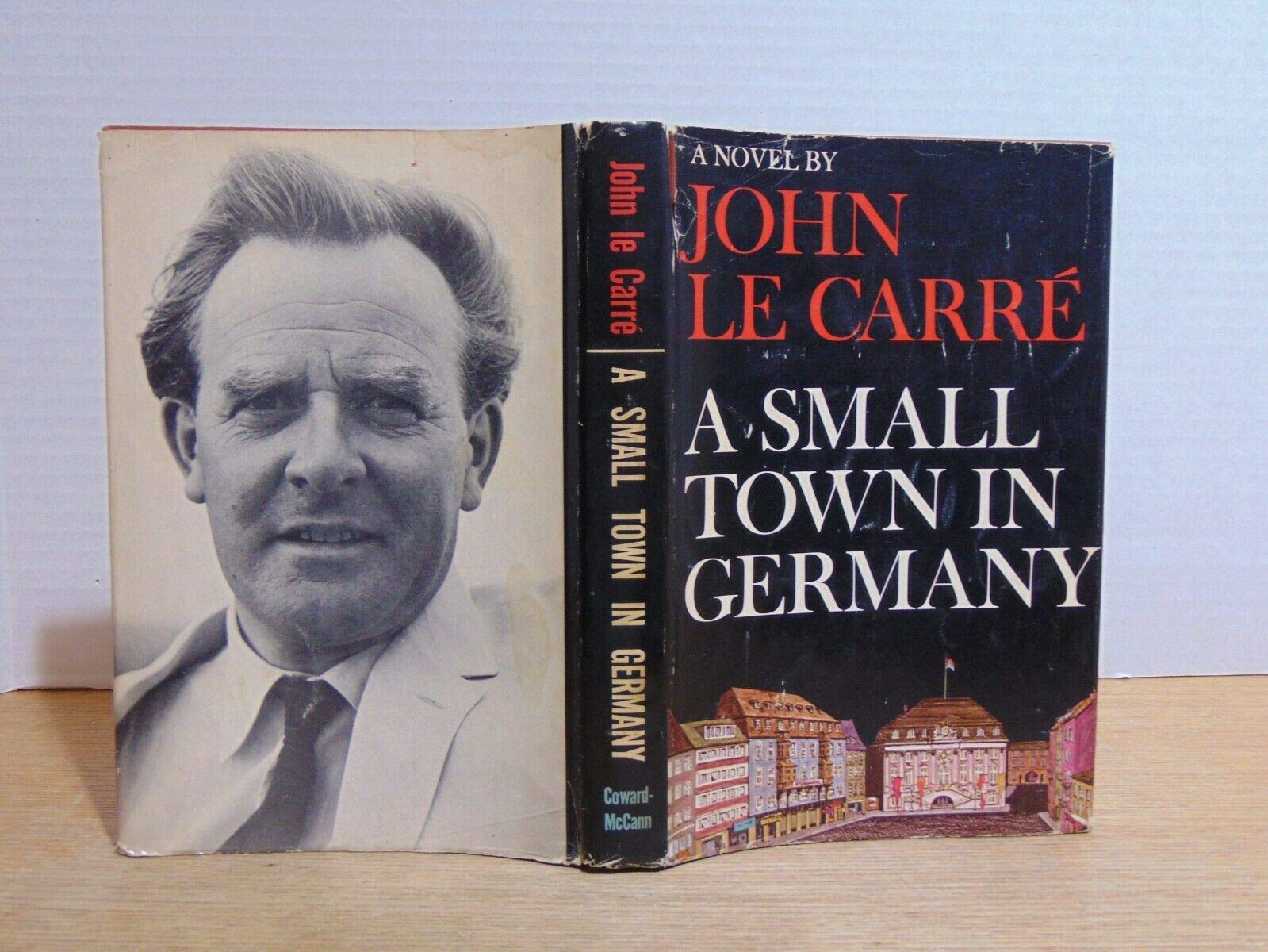 A SMALL TOWN IN GERMANY by JOHN LE CARRE Dell 1968 1970 4th PB