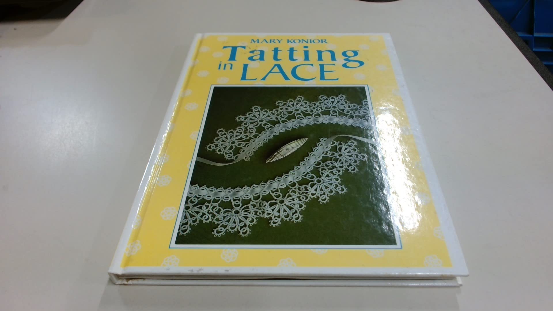 Tatting in Lace (Hardcover)