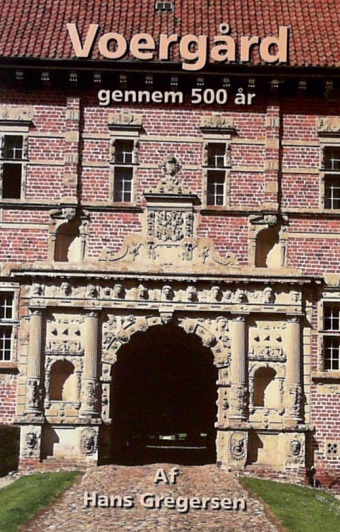 Voergård gennem 500 År (Paperback)