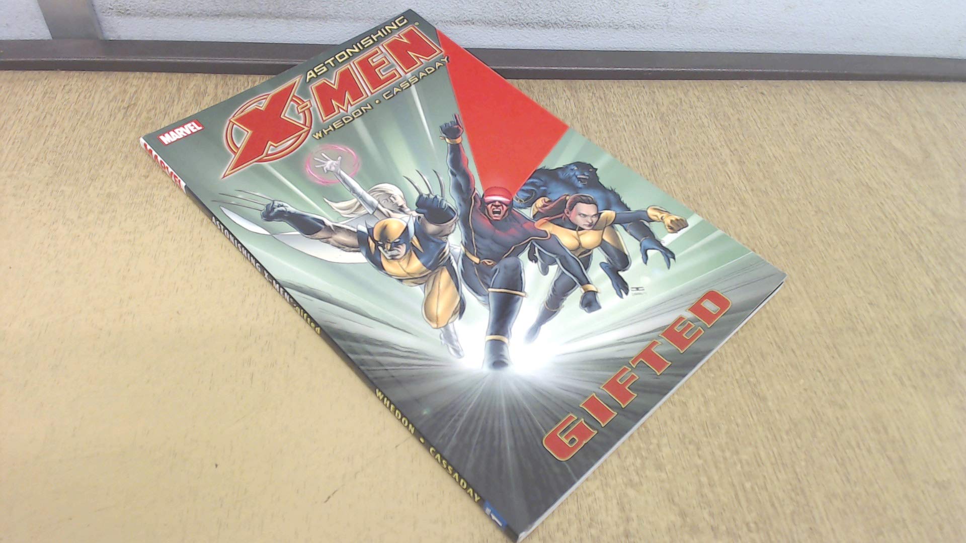 Astonishing X-Men Volume 1: Gifted TPB